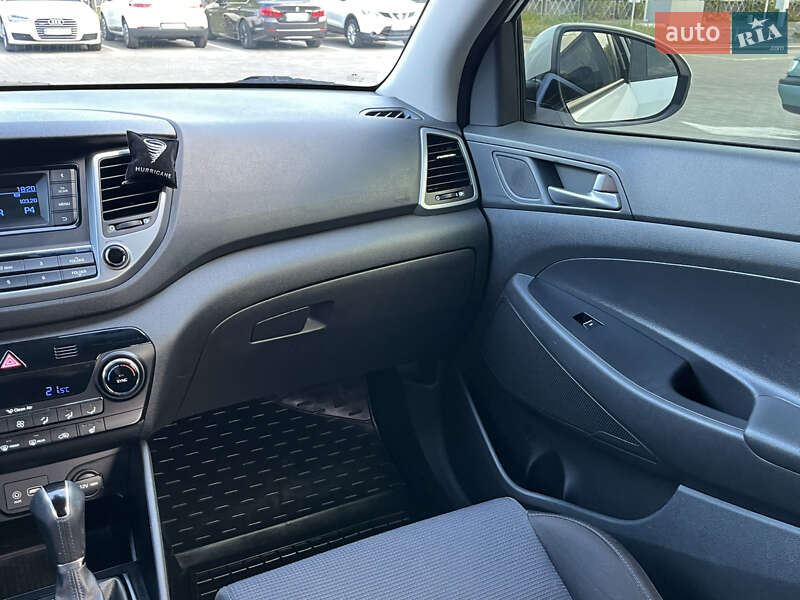 Внедорожник / Кроссовер Hyundai Tucson 2016 в Одессе