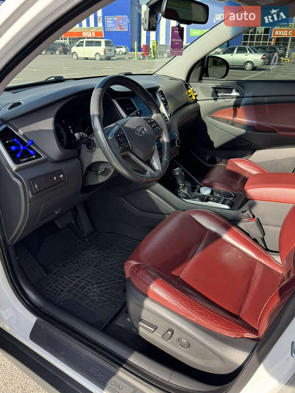 Внедорожник / Кроссовер Hyundai Tucson 2017 в Каменец-Подольском