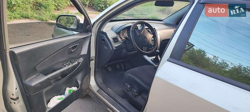 Внедорожник / Кроссовер Hyundai Tucson 2006 в Змиеве