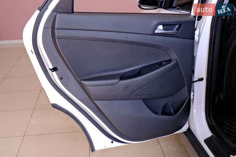 Внедорожник / Кроссовер Hyundai Tucson 2016 в Одессе