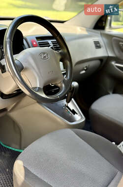 Внедорожник / Кроссовер Hyundai Tucson 2008 в 