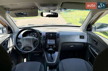 Внедорожник / Кроссовер Hyundai Tucson 2008 в 