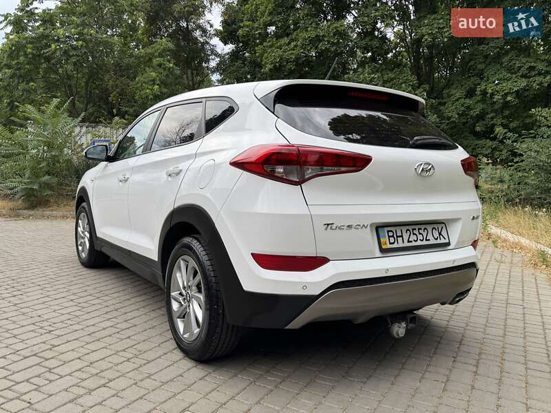 Внедорожник / Кроссовер Hyundai Tucson 2015 в Одессе