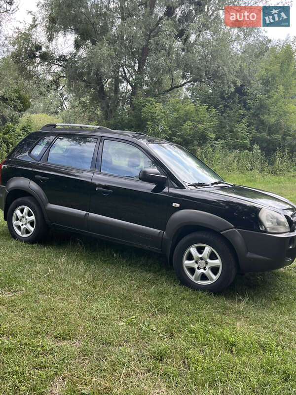 Внедорожник / Кроссовер Hyundai Tucson 2005 в Шептицькому