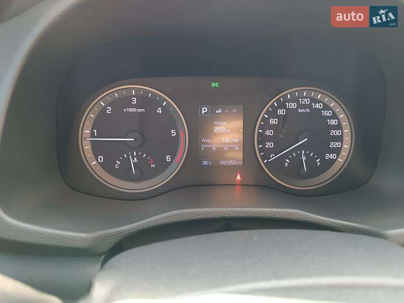 Позашляховик / Кросовер Hyundai Tucson 2015 в Полтаві
