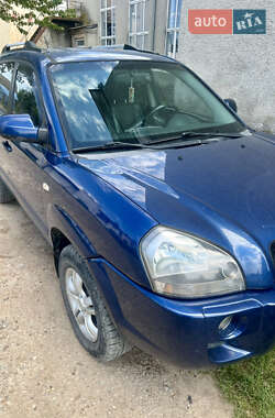 Внедорожник / Кроссовер Hyundai Tucson 2006 в 