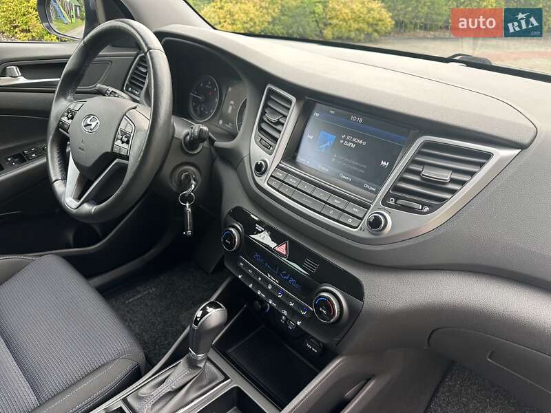 Внедорожник / Кроссовер Hyundai Tucson 2015 в Луцке