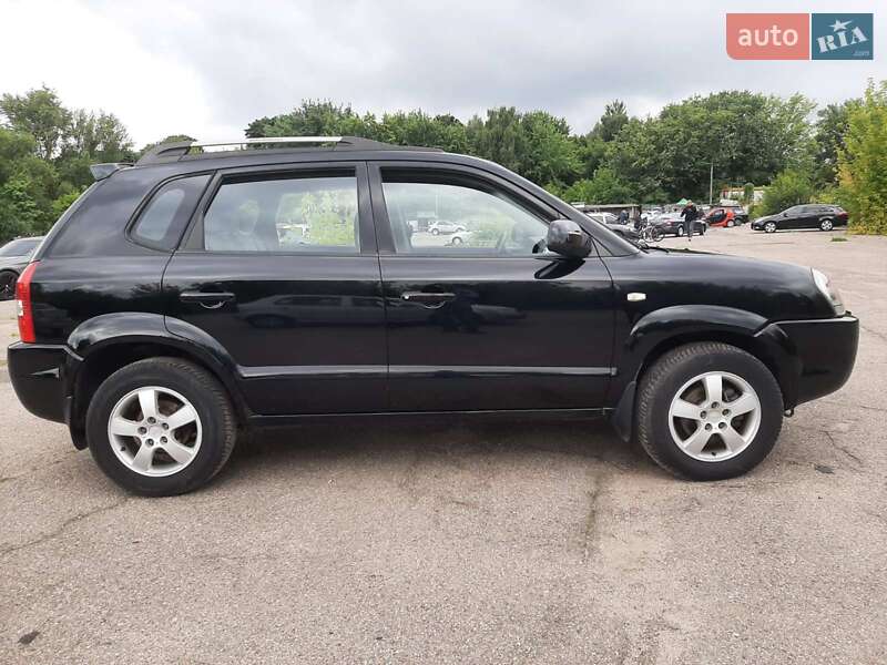 Позашляховик / Кросовер Hyundai Tucson 2006 в Чернігові