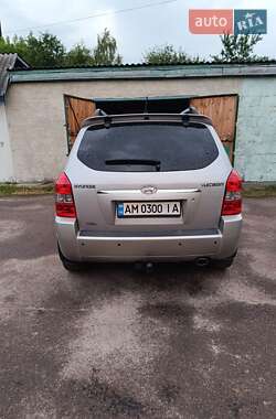 Внедорожник / Кроссовер Hyundai Tucson 2006 в 