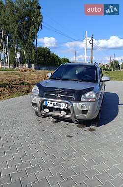 Внедорожник / Кроссовер Hyundai Tucson 2006 в 