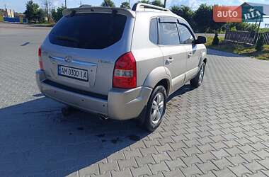 Внедорожник / Кроссовер Hyundai Tucson 2006 в 