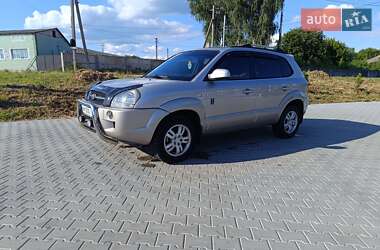 Внедорожник / Кроссовер Hyundai Tucson 2006 в 
