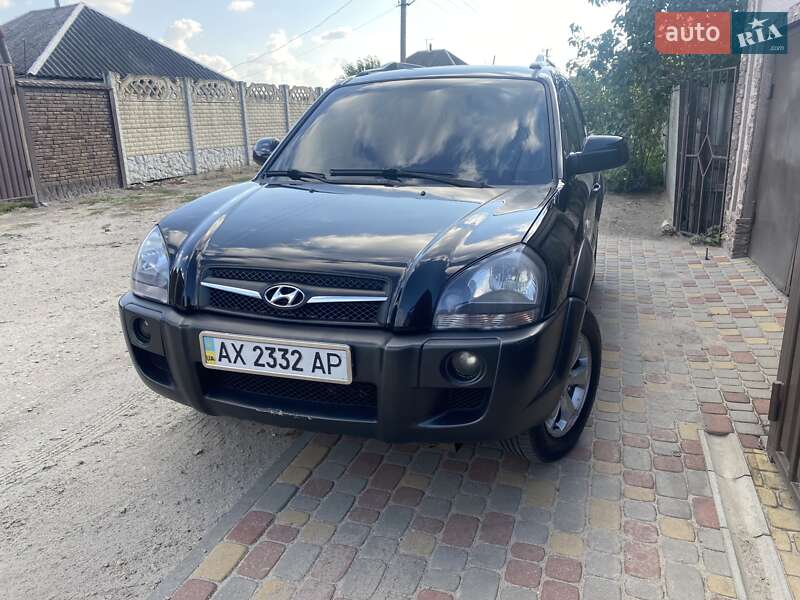 Внедорожник / Кроссовер Hyundai Tucson 2008 в 