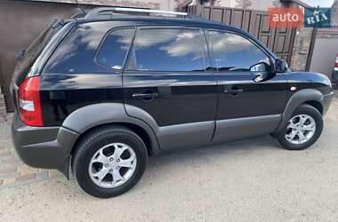 Внедорожник / Кроссовер Hyundai Tucson 2008 в 