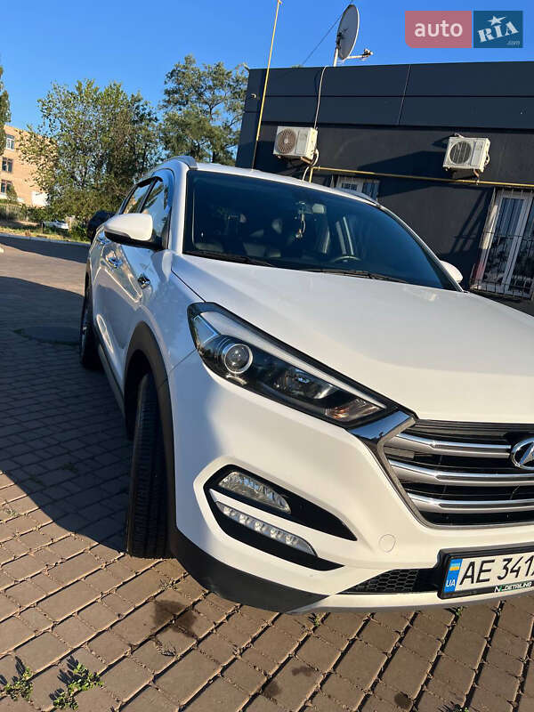 Позашляховик / Кросовер Hyundai Tucson 2016 в Кривому Розі