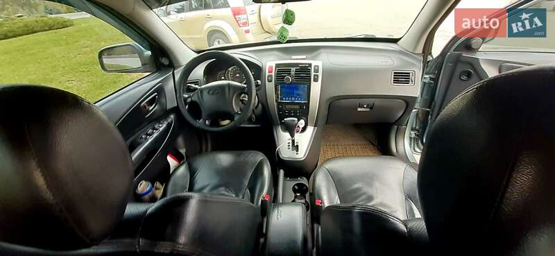 Позашляховик / Кросовер Hyundai Tucson 2008 в Києві