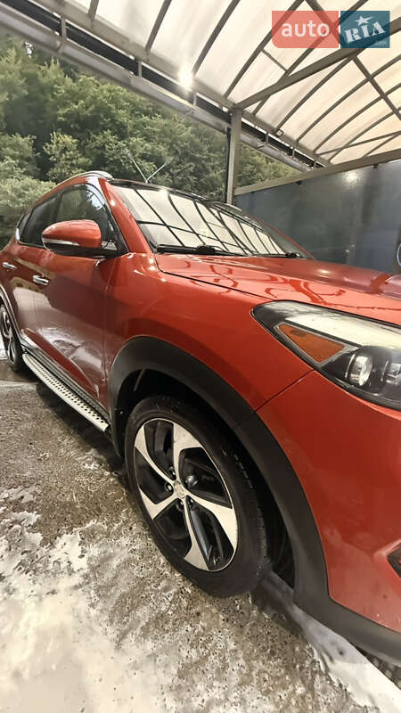 Позашляховик / Кросовер Hyundai Tucson 2016 в Івано-Франківську