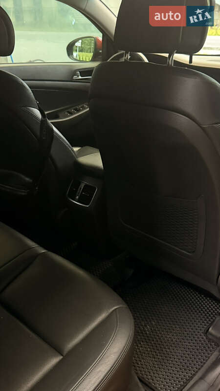 Позашляховик / Кросовер Hyundai Tucson 2016 в Івано-Франківську