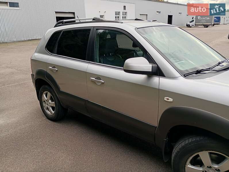 Позашляховик / Кросовер Hyundai Tucson 2005 в Львові