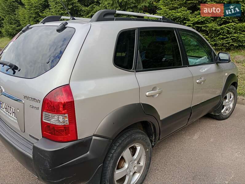 Позашляховик / Кросовер Hyundai Tucson 2005 в Львові