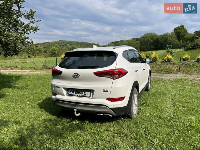 Внедорожник / Кроссовер Hyundai Tucson 2016 в Сваляве фото 7 Внедорожник / Кроссовер Hyundai Tucson 2016 в Сваляве