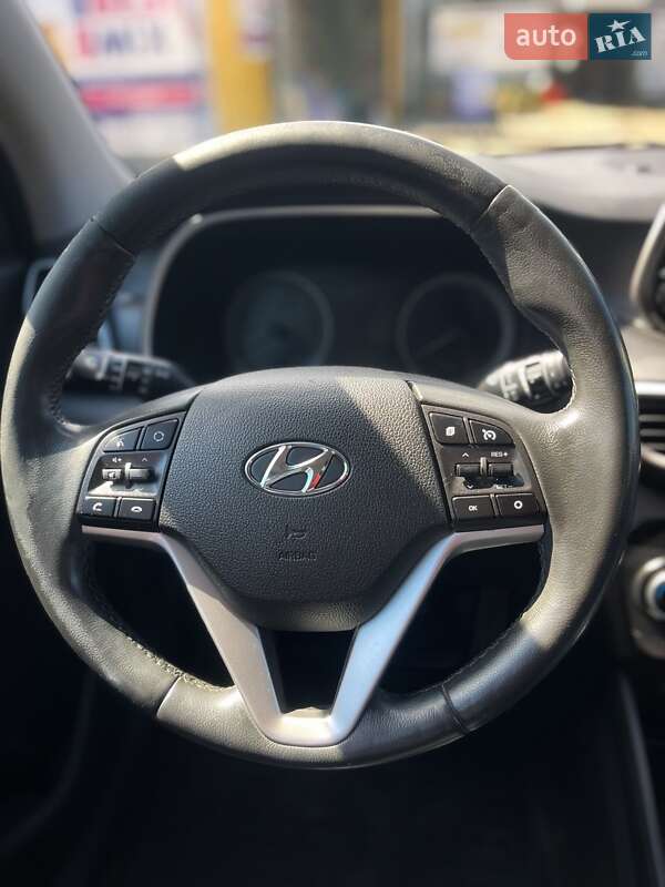 Позашляховик / Кросовер Hyundai Tucson 2019 в Чернігові