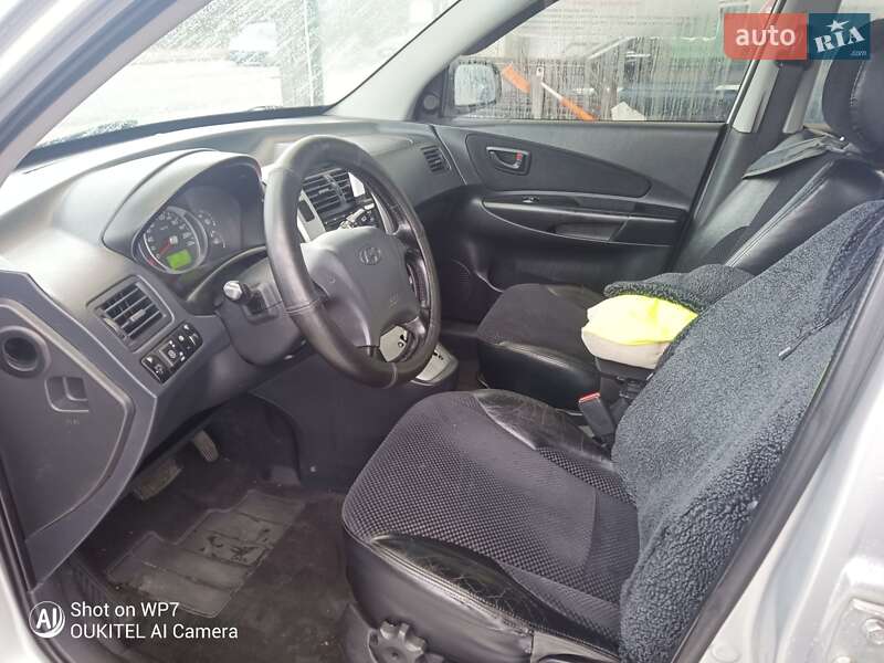 Внедорожник / Кроссовер Hyundai Tucson 2010 в Киеве фото 7 Внедорожник / Кроссовер Hyundai Tucson 2010 в Киеве
