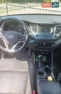 Внедорожник / Кроссовер Hyundai Tucson 2016 в Чернигове
