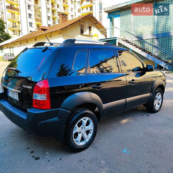 Позашляховик / Кросовер Hyundai Tucson 2008 в Львові