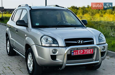 Позашляховик / Кросовер Hyundai Tucson 2009 в Здолбуніві