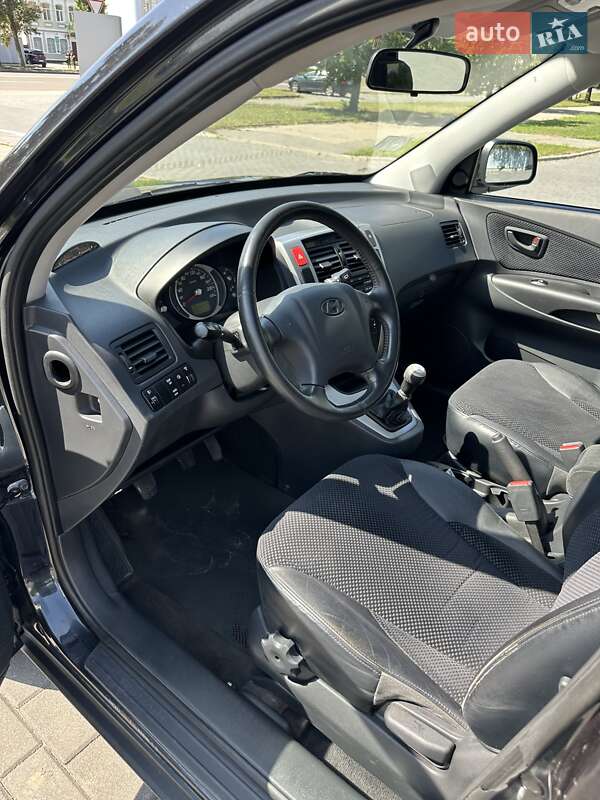 Внедорожник / Кроссовер Hyundai Tucson 2009 в Харькове