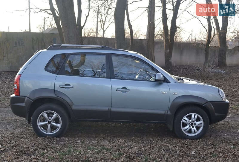 Позашляховик / Кросовер Hyundai Tucson 2008 в Малій Висці