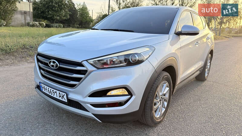 Внедорожник / Кроссовер Hyundai Tucson 2016 в Белгороде-Днестровском
