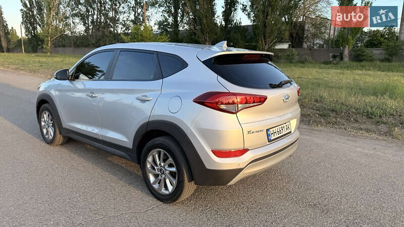 Внедорожник / Кроссовер Hyundai Tucson 2016 в Белгороде-Днестровском