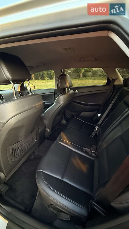 Внедорожник / Кроссовер Hyundai Tucson 2016 в Белгороде-Днестровском