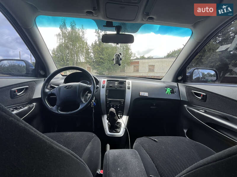 Позашляховик / Кросовер Hyundai Tucson 2007 в Ромнах