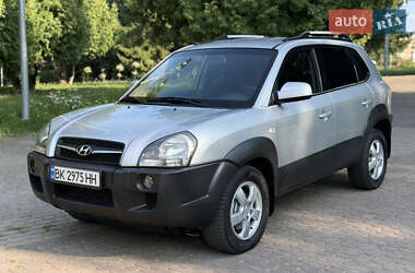 Позашляховик / Кросовер Hyundai Tucson 2010 в Рівному