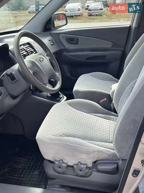 Позашляховик / Кросовер Hyundai Tucson 2005 в Рівному фото 10 Позашляховик / Кросовер Hyundai Tucson 2005 в Рівному