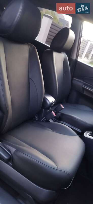 Позашляховик / Кросовер Hyundai Tucson 2006 в Рудки фото 29 Позашляховик / Кросовер Hyundai Tucson 2006 в Рудки