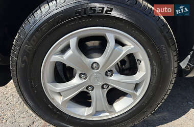 Внедорожник / Кроссовер Hyundai Tucson 2008 в 
