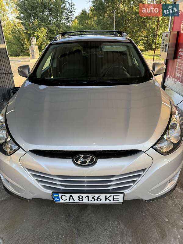Позашляховик / Кросовер Hyundai Tucson 2012 в Черкасах