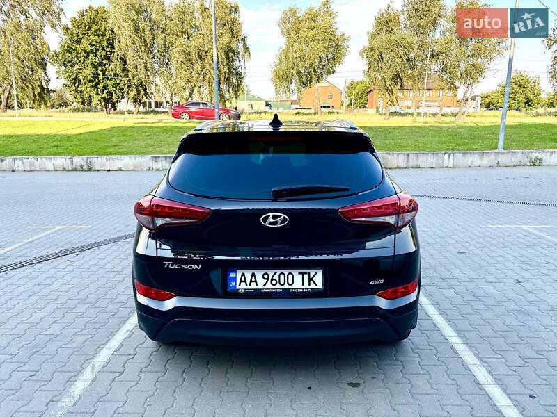 Внедорожник / Кроссовер Hyundai Tucson 2017 в Киеве