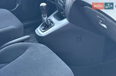 Внедорожник / Кроссовер Hyundai Tucson 2009 в 