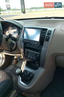 Внедорожник / Кроссовер Hyundai Tucson 2005 в  фото 6 Внедорожник / Кроссовер Hyundai Tucson 2005 в