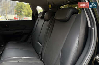 Внедорожник / Кроссовер Hyundai Tucson 2006 в 