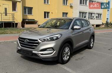 Внедорожник / Кроссовер Hyundai Tucson 2016 в Калиновке