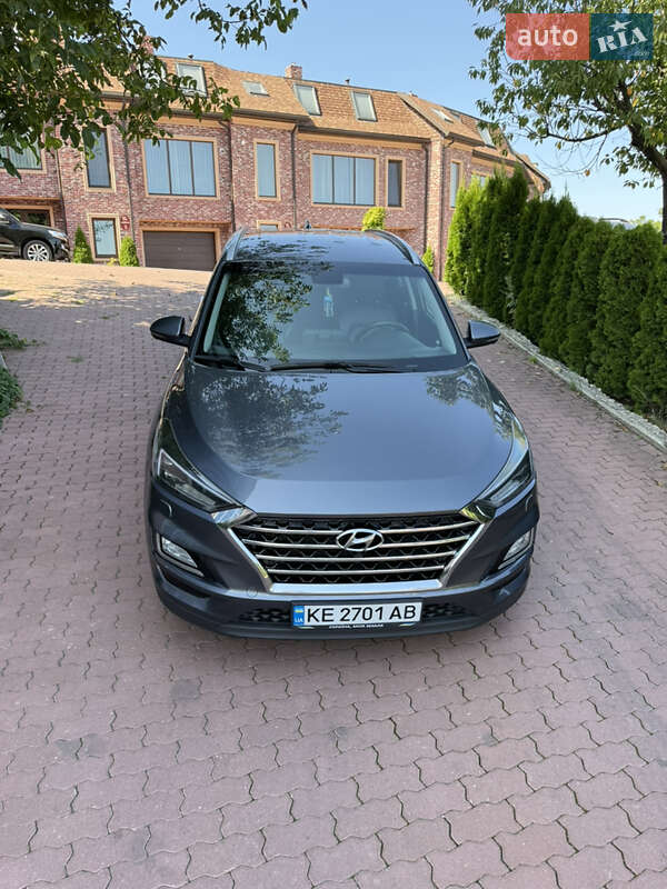 Позашляховик / Кросовер Hyundai Tucson 2019 в Чернівцях