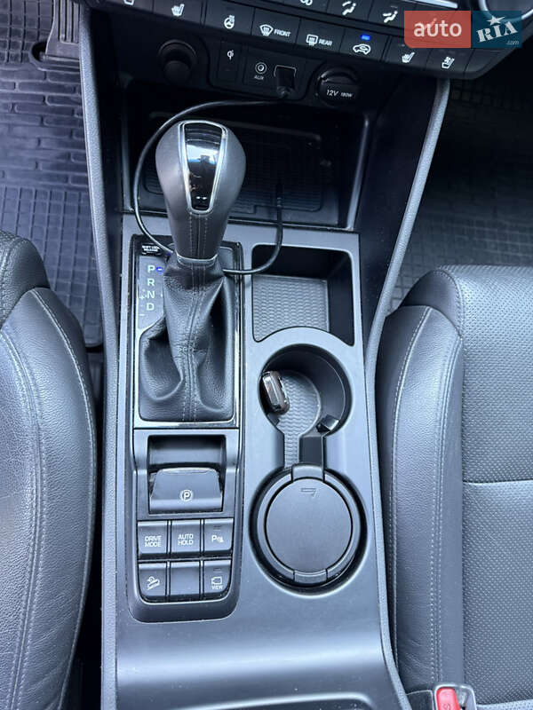 Позашляховик / Кросовер Hyundai Tucson 2019 в Чернівцях