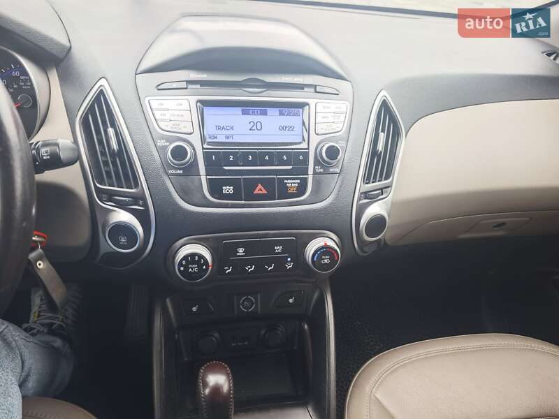 Внедорожник / Кроссовер Hyundai Tucson 2013 в Каменец-Подольском