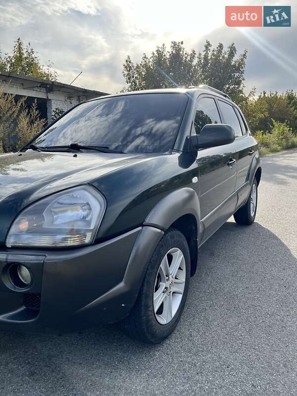 Позашляховик / Кросовер Hyundai Tucson 2007 в Заводське